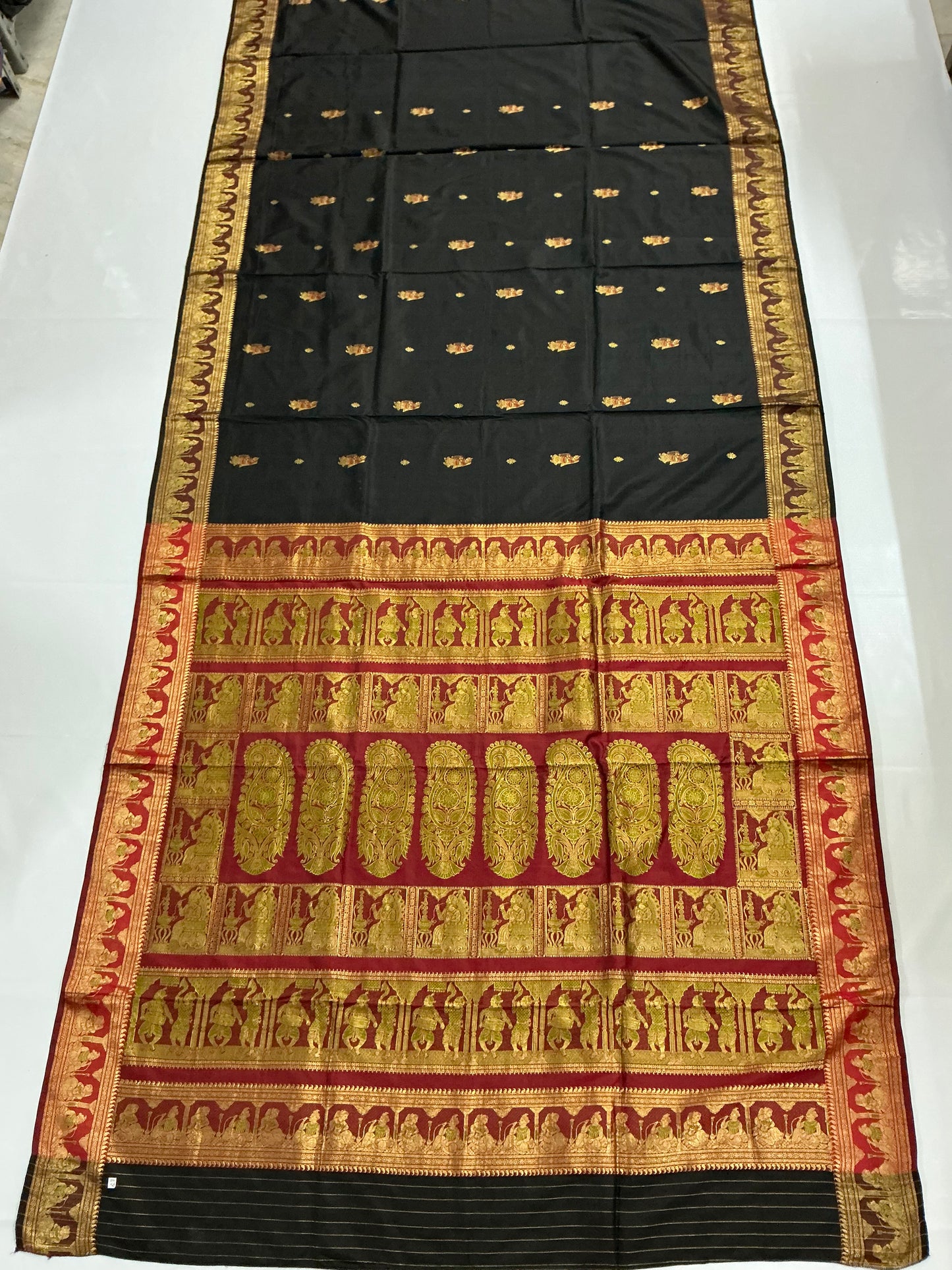 Kajal~ Black & Red pure silk Swaranchuri Saree