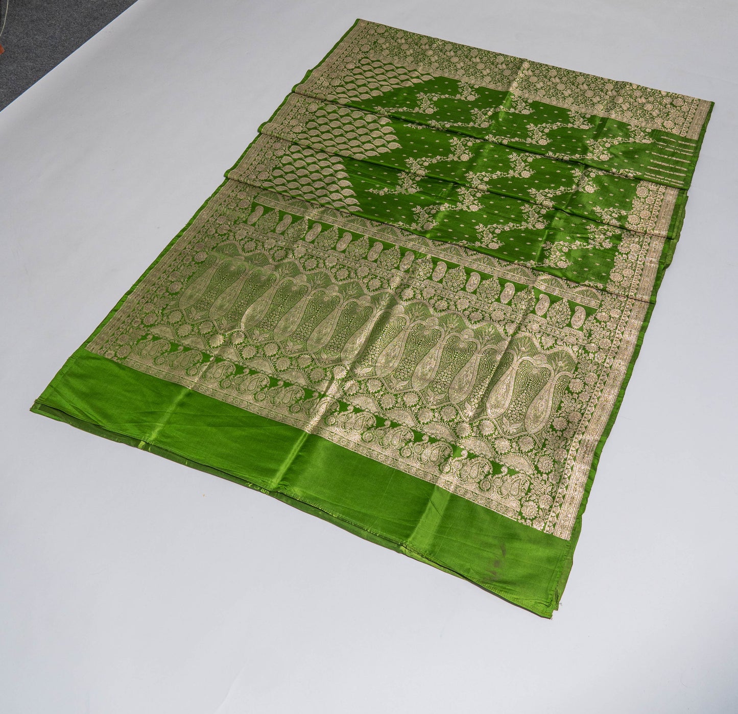 Poornima - Green Bananarsee Saree