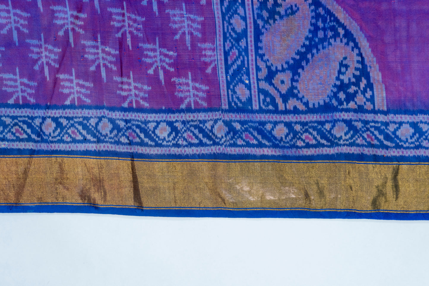 Purple Patola Silk Saree – Gujarat’s Ikat Legacy in Royal Hues