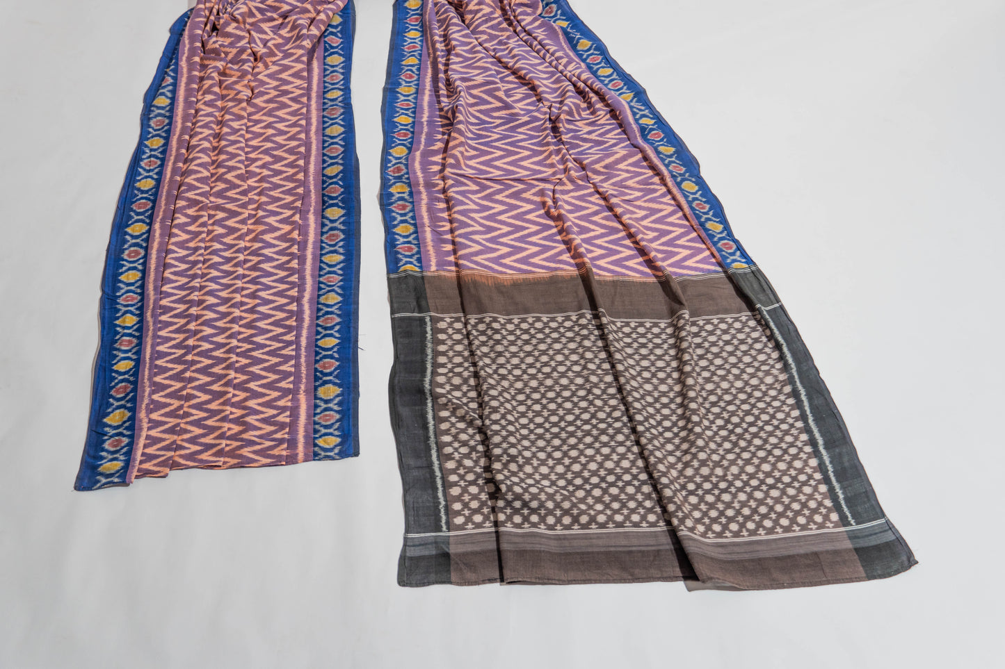 Vatsala - Cotton Pochampally Saree