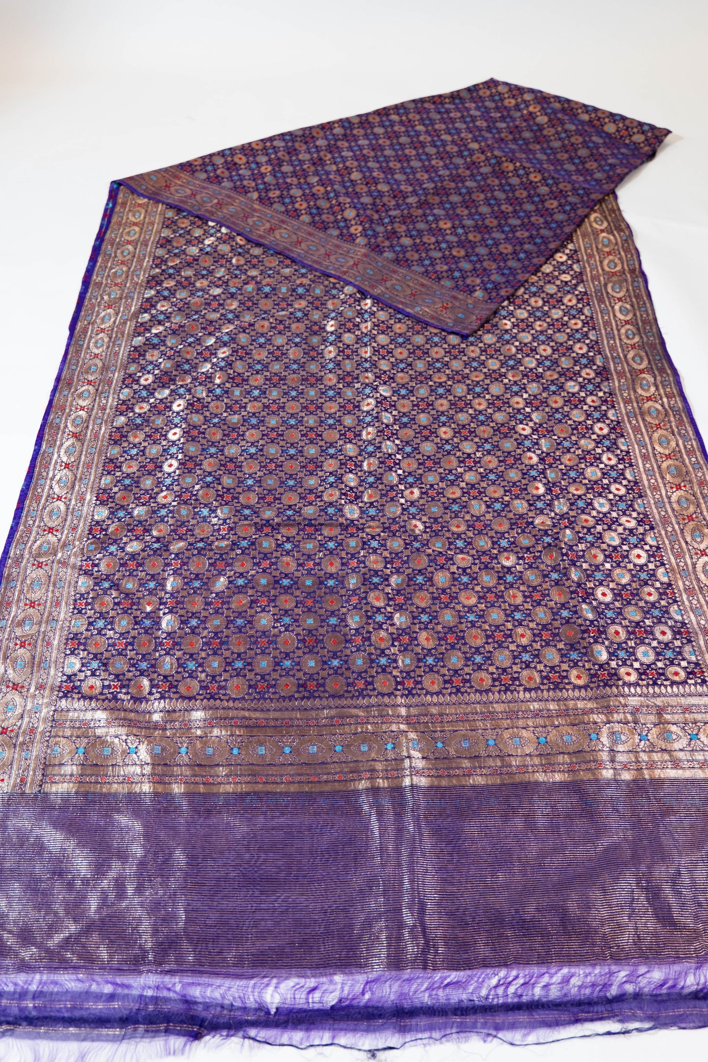Purple Pure Katan Silk Banarasi Saree – A Regal Weave from Varanasi