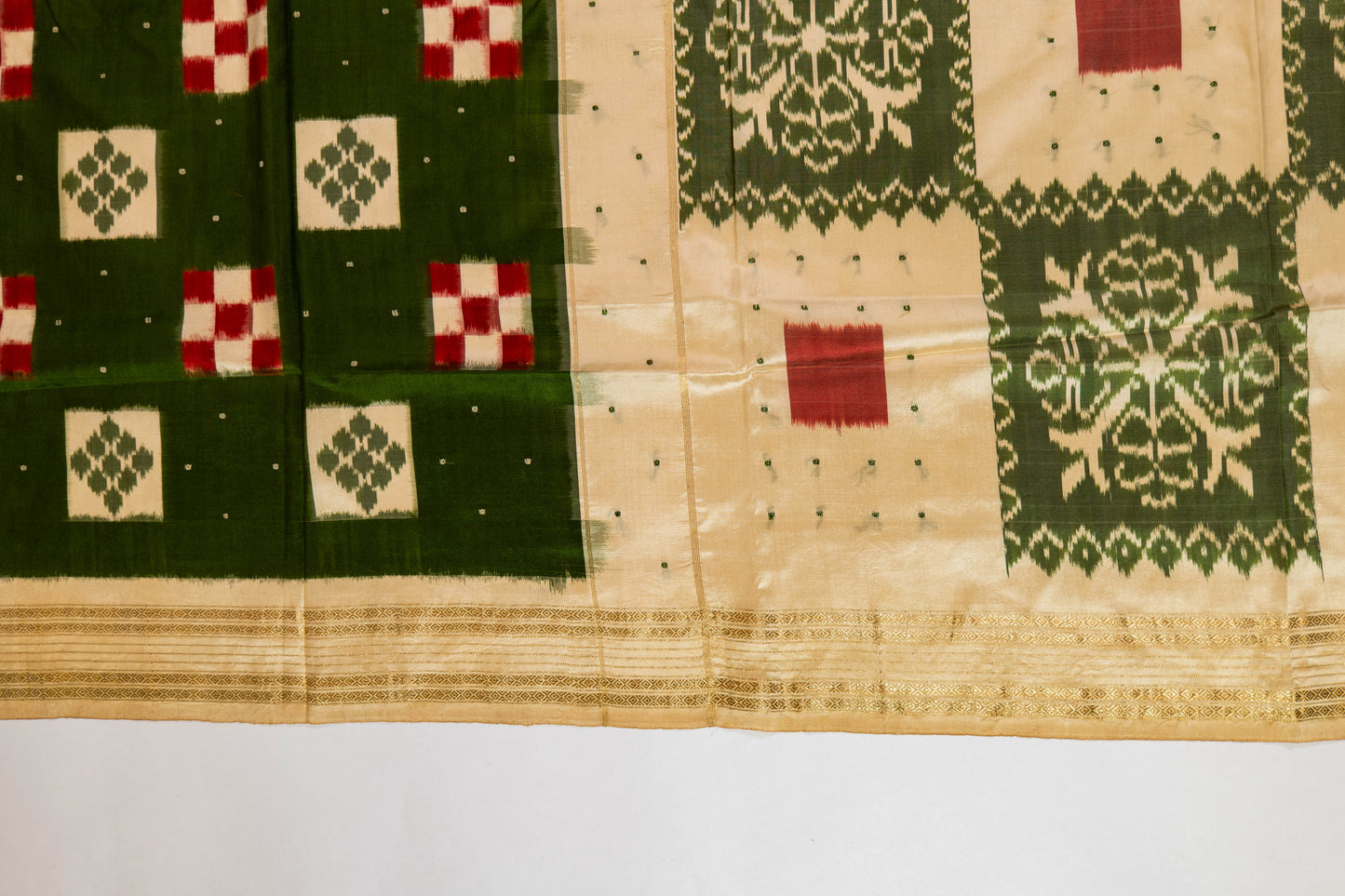 Naagdamini~ Pure Silk Double Ikkat Body & Single Ikkat Palla Saree – A Harmony of Craftsmanship