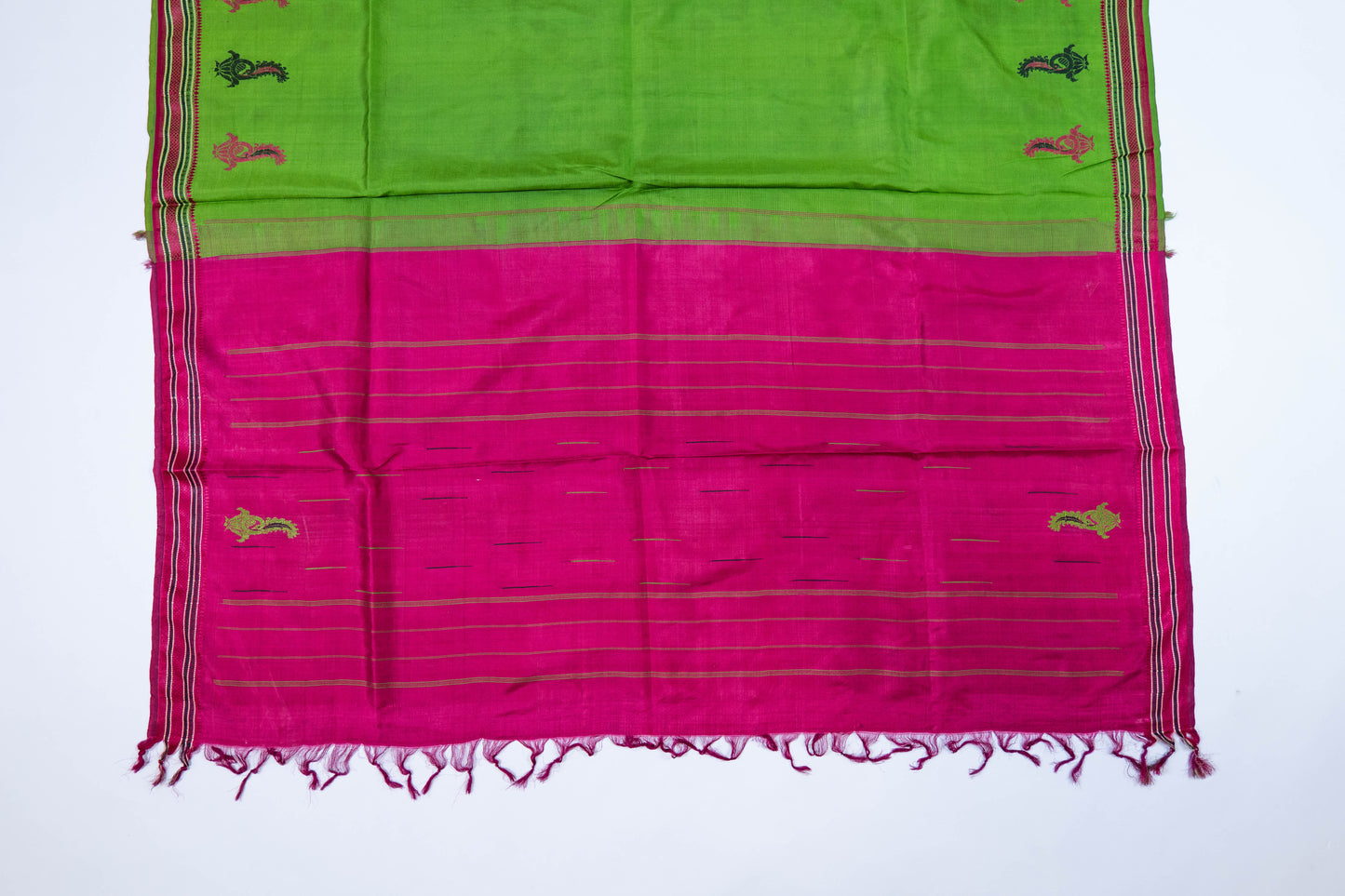 Aabha~ Sap Green & Arakku Zero Zari Korvai Kanjivaram Saree