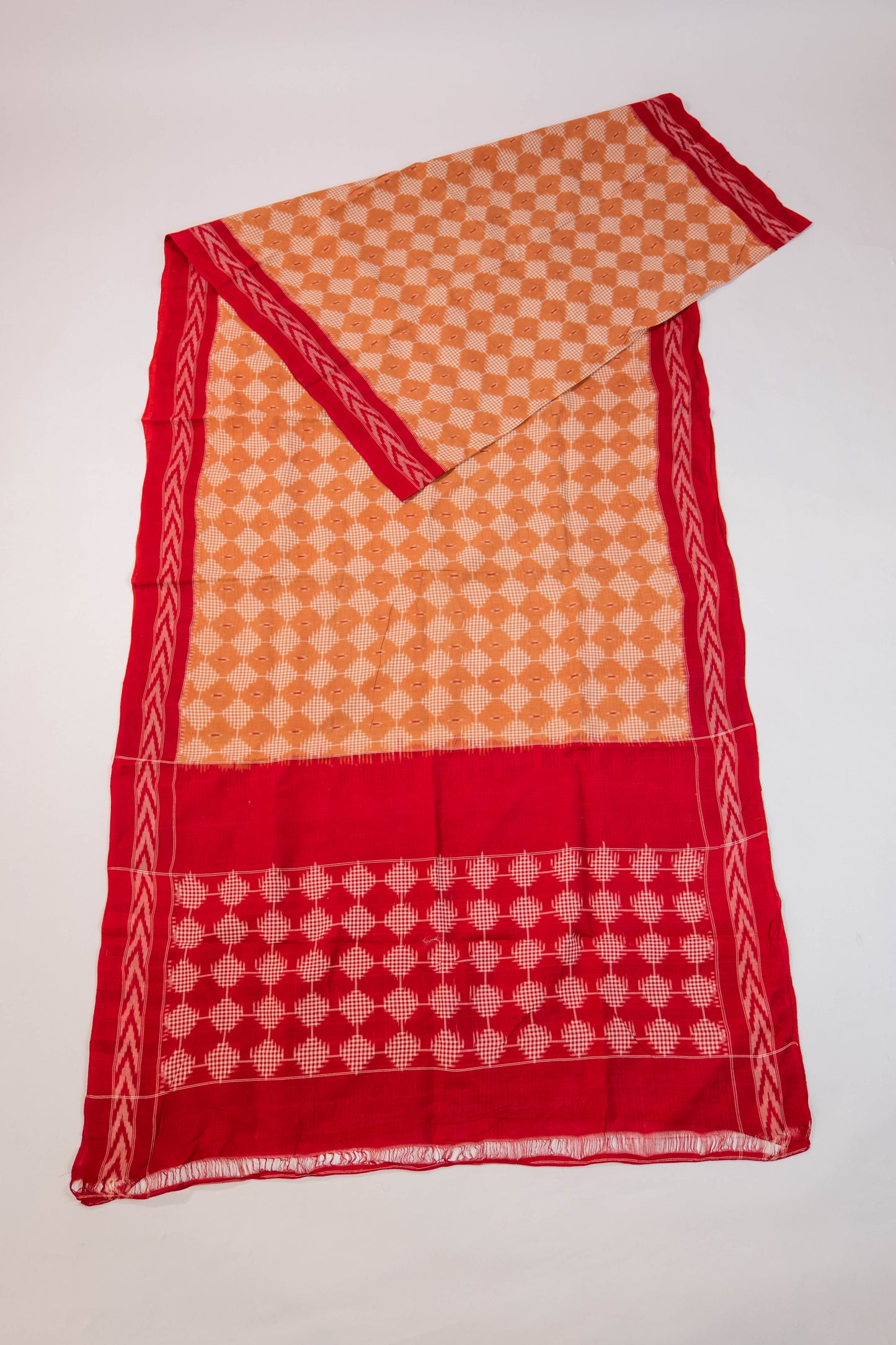 Misti~ Telia Pure Ikkat Cotton Saree – Andhra Weave