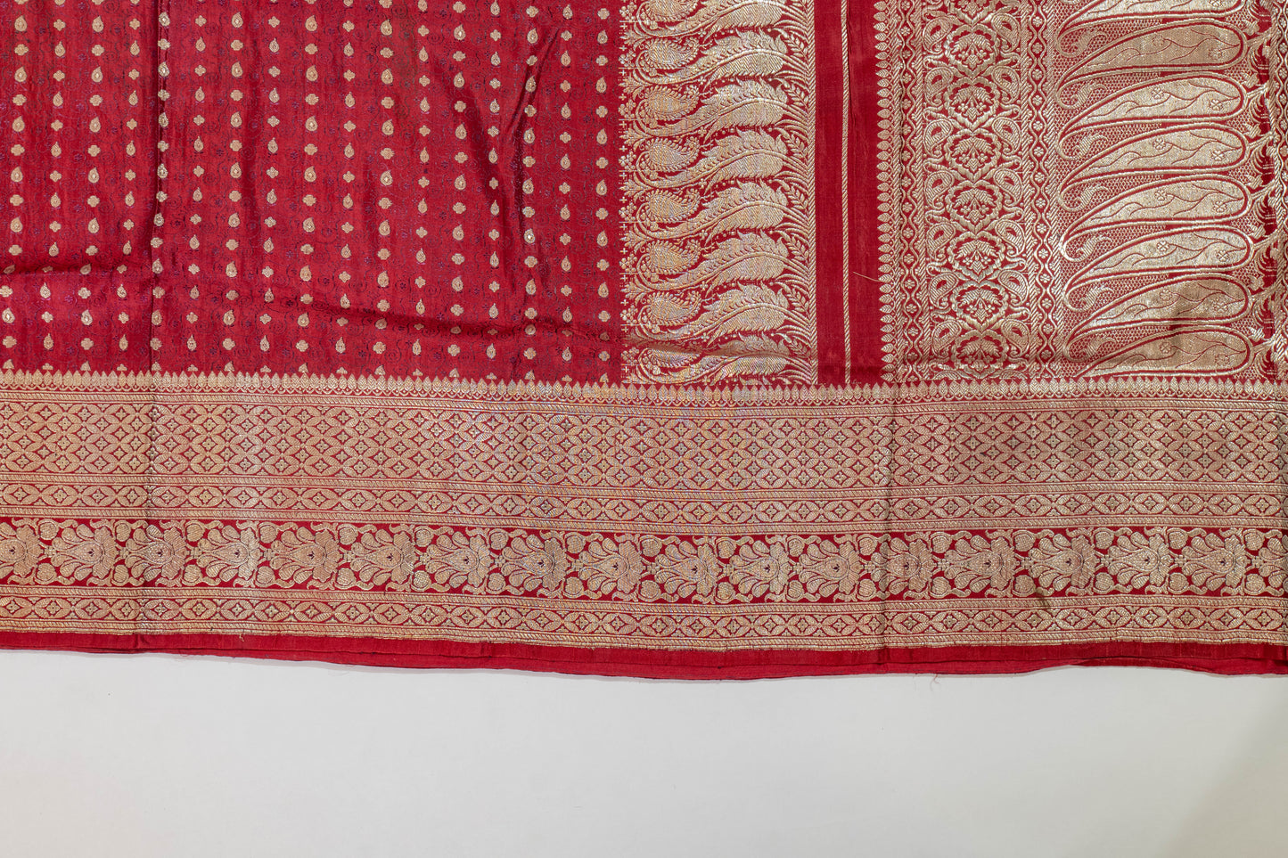 Aparajit~Maroon Tanchoi Banarsee Saree