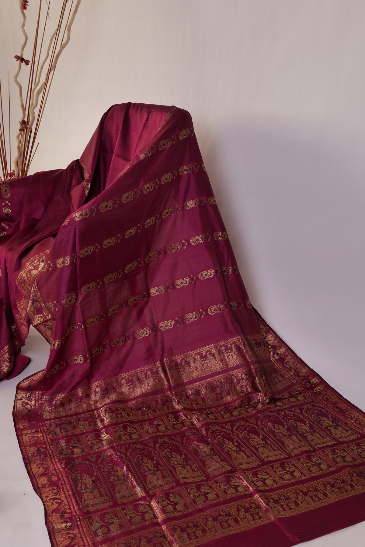 Maya~Meenakari Swarnchari Saree Mauve
