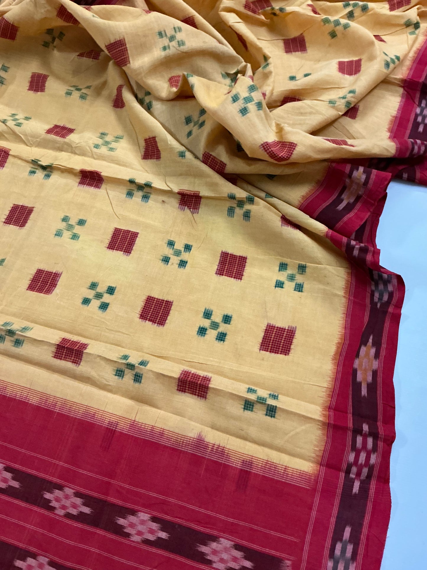 Gomed ~ Double Ikkat Pochampally Saree
