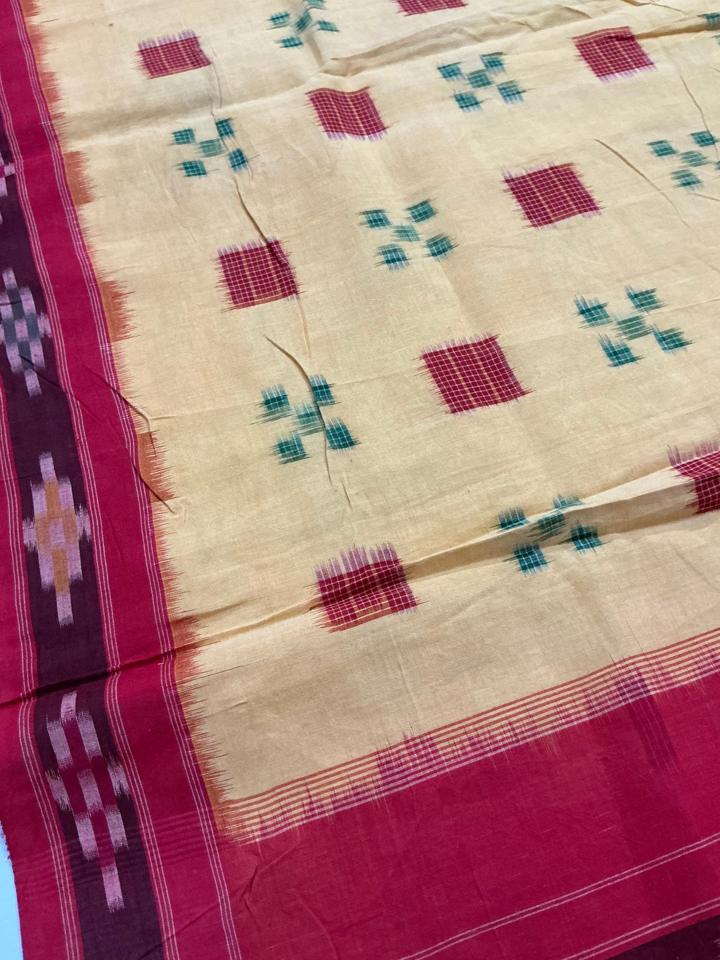 Gomed ~ Double Ikkat Pochampally Saree