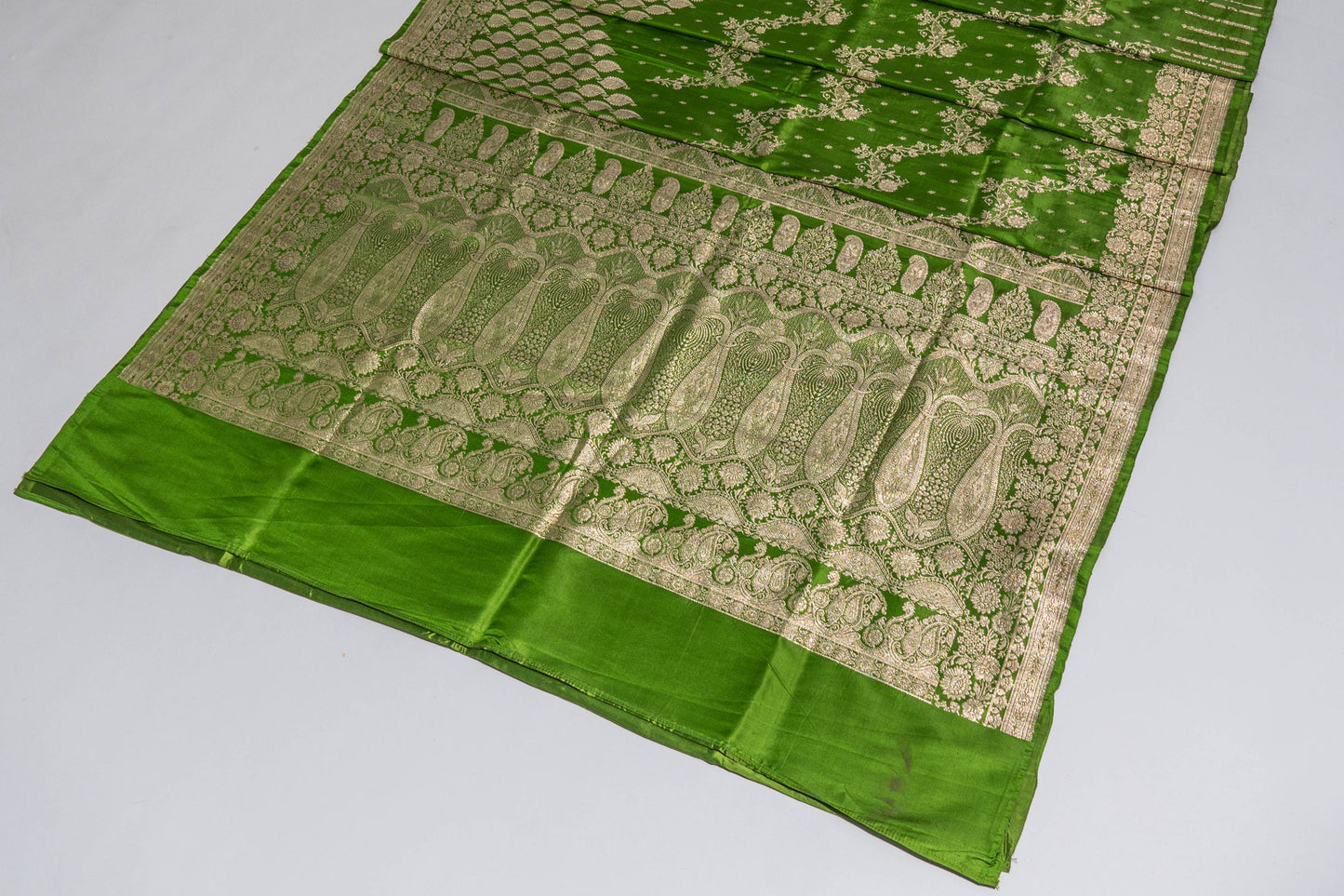 Poornima - Green Bananarsee Saree