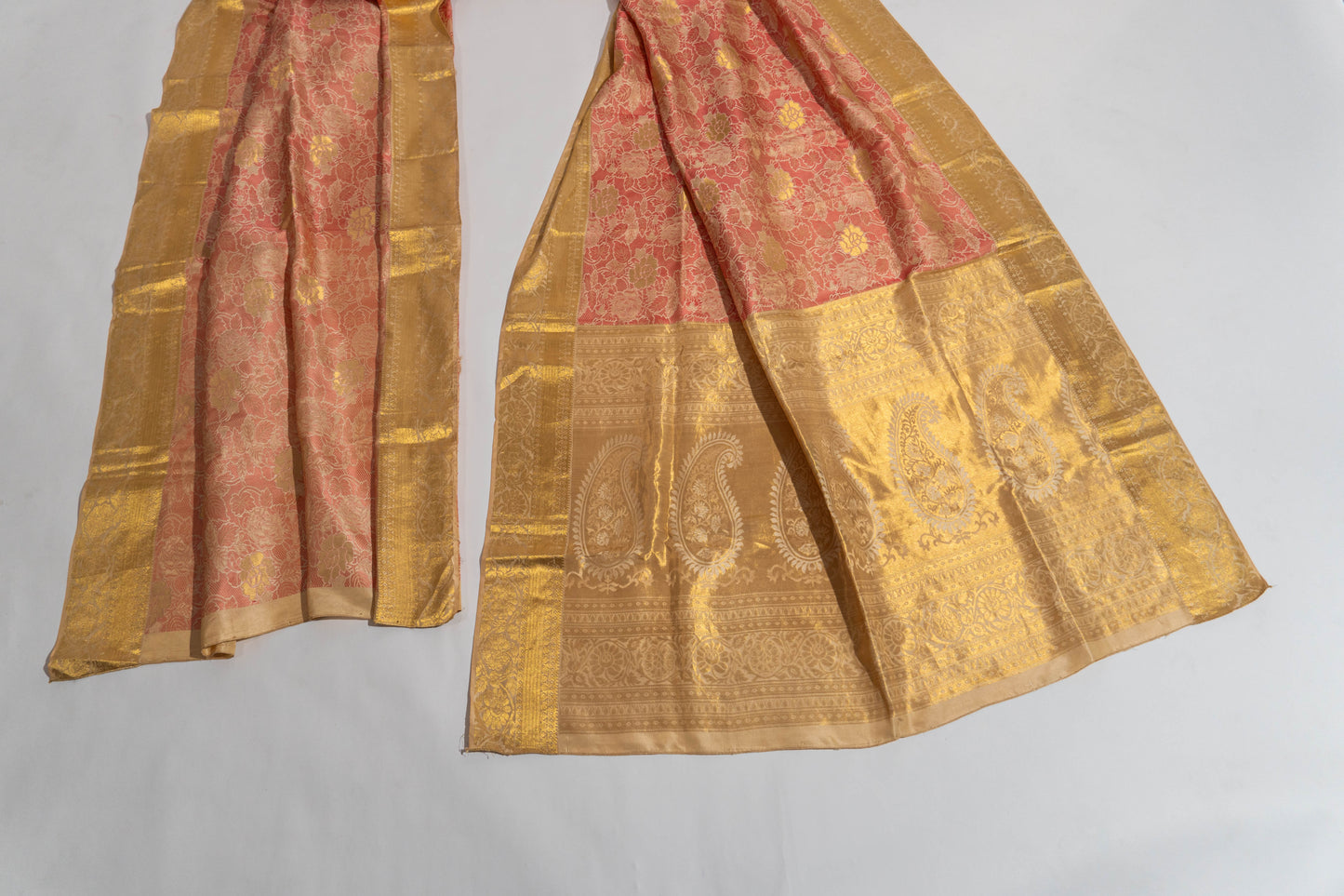 Snehlata - Jacquard Woven Pure Silk Kanjeevaram Saree