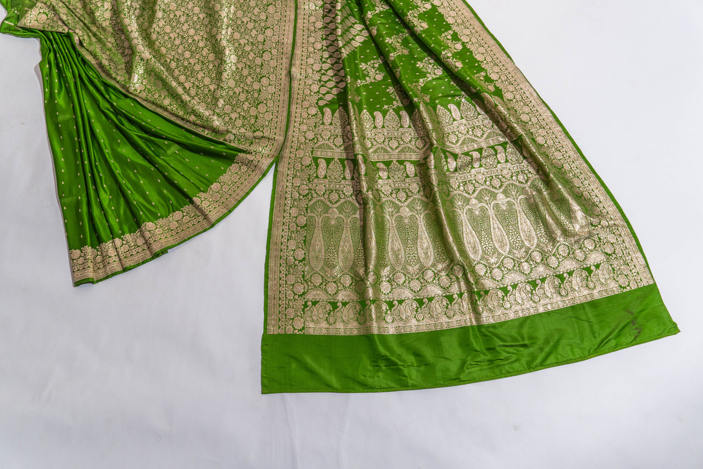 Poornima - Green Bananarsee Saree
