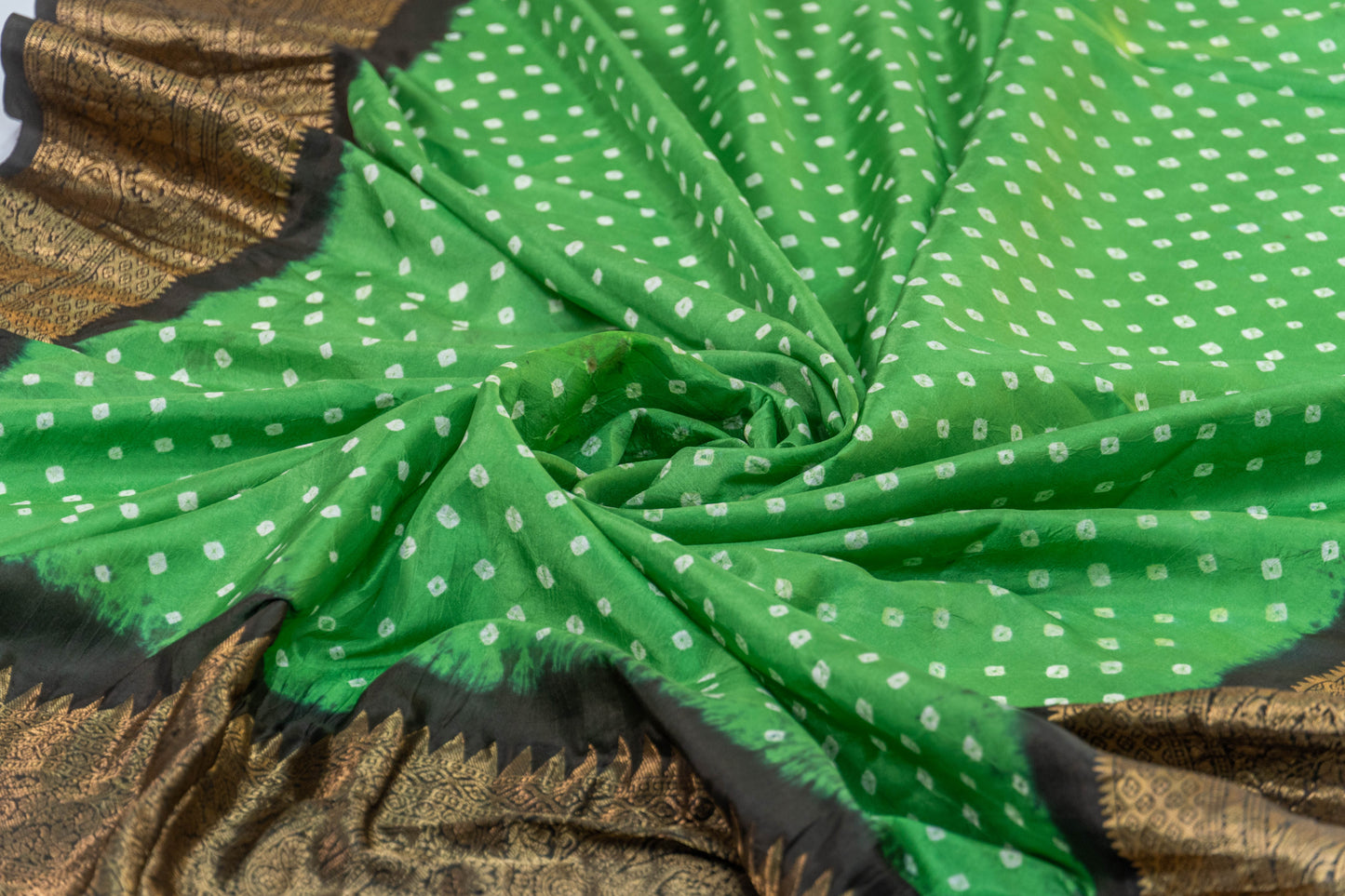 Mrinalini~ Unused Pure Silk Hand Bandhej Kanjeevaram Saree with Blouse Piece