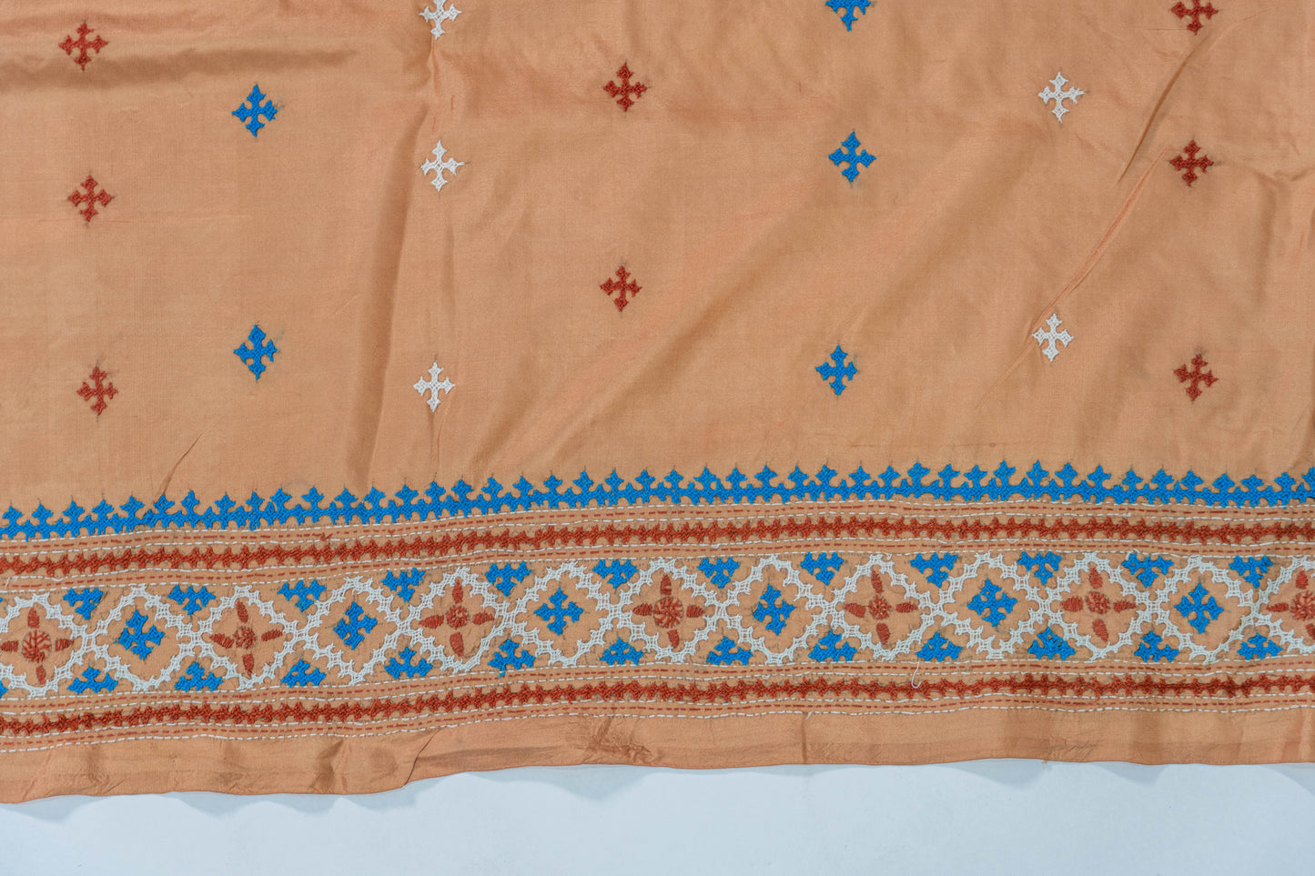Tara - Kutchhi Hand Embroidery Pure Bangalore Silk Saree