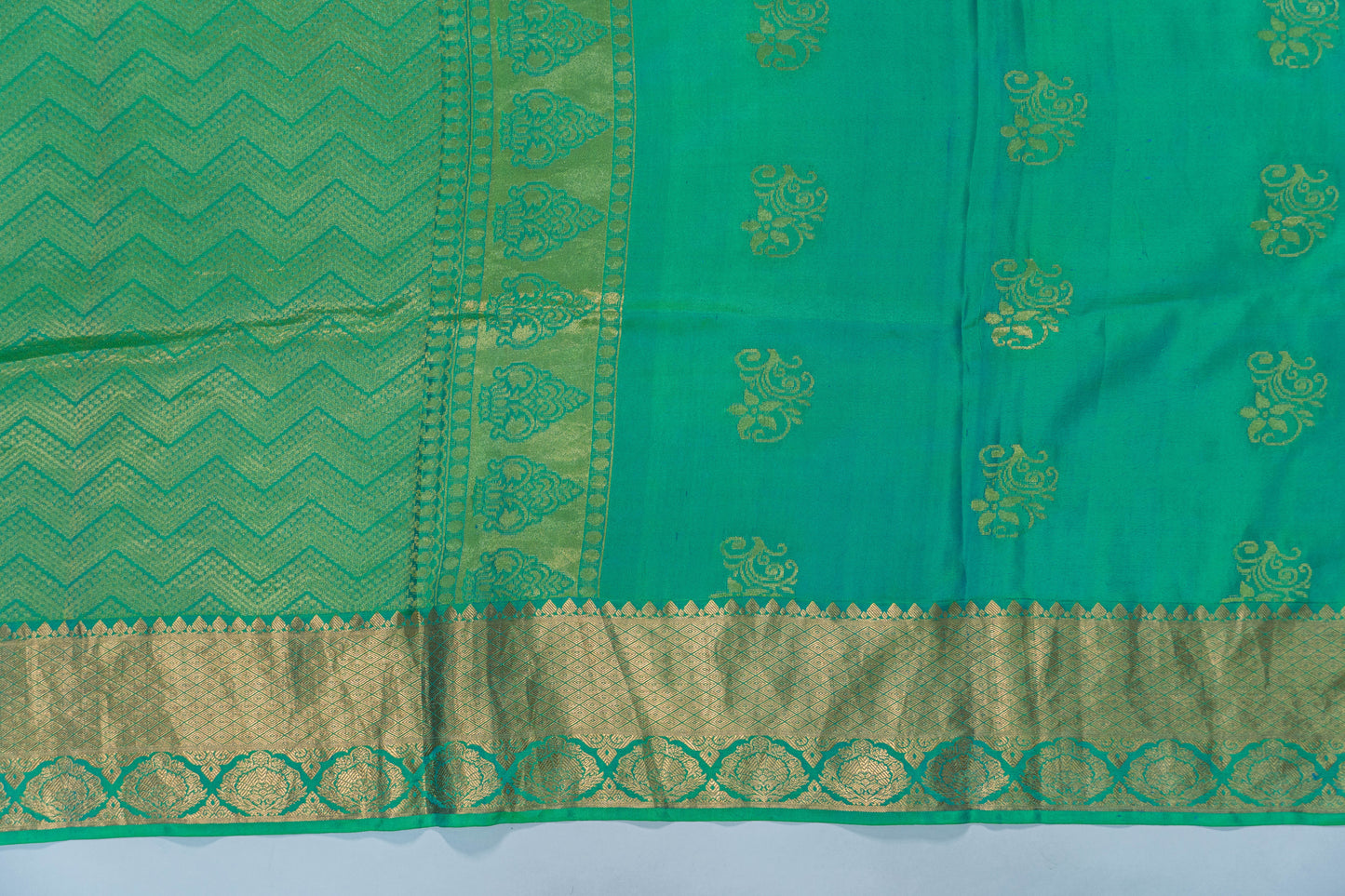 Kalindi - Pure Silk Kanjeevaram Saree