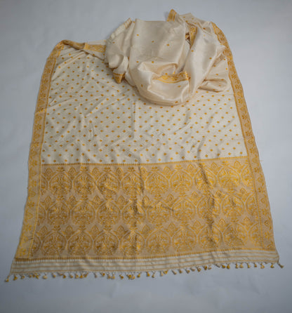 Manjari - Ivory Assam Mulberry Silk Saree