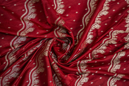 Jagdamba- Red Banarsee Saree