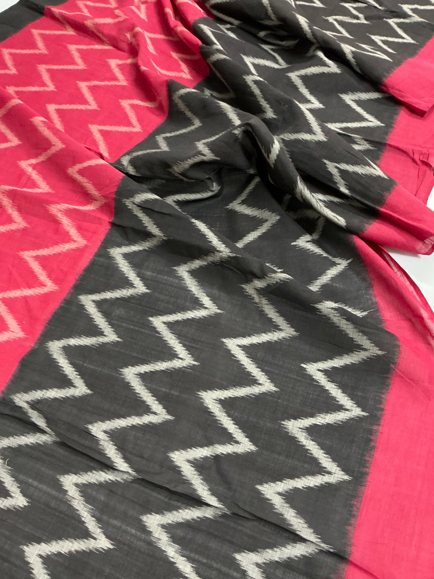 Povala ~ Red Black Cotton Pochampally Saree