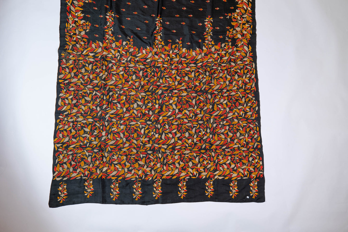 Amaltaas~ Midnight Blue Pure Bangalore Silk Saree with Reverse Kantha Hand Embroidery – A Contemporary Take on a Bengal Classic