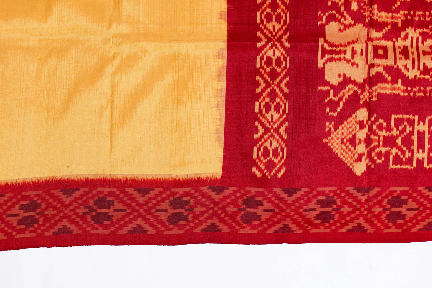 Chandamallika~ Pure Silk Single Ikat Saree in Monotone Shades – A Minimalist Masterpiece from India’s Looms