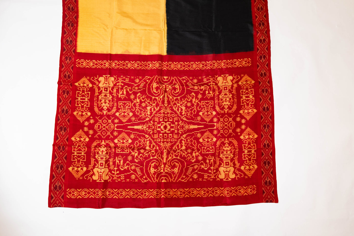 Chandamallika~ Pure Silk Single Ikat Saree in Monotone Shades – A Minimalist Masterpiece from India’s Looms