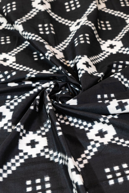 Mogra~ Double Ikat Pure Silk Telia Rumal Saree – A Rare Masterpiece from Telangana’s Looms