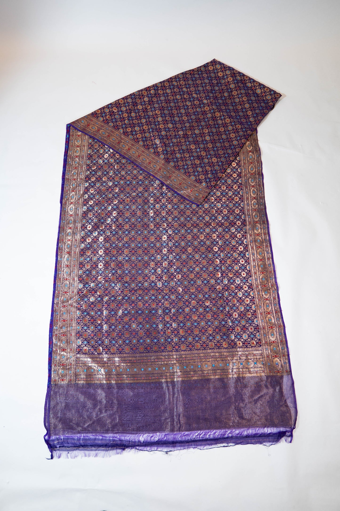 Purple Pure Katan Silk Banarasi Saree – A Regal Weave from Varanasi