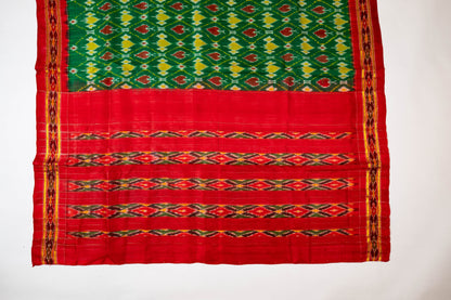 Gulmehendi~ Red & Green Pure Silk Pochampally Saree – A Vibrant Ikkat Weave from Telangana