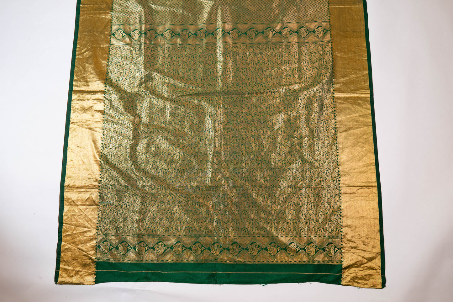 Kaner~ Forest Green Pure Silk Brocade Kanjivaram Saree – Handwoven Grandeur from Tamil Nadu
