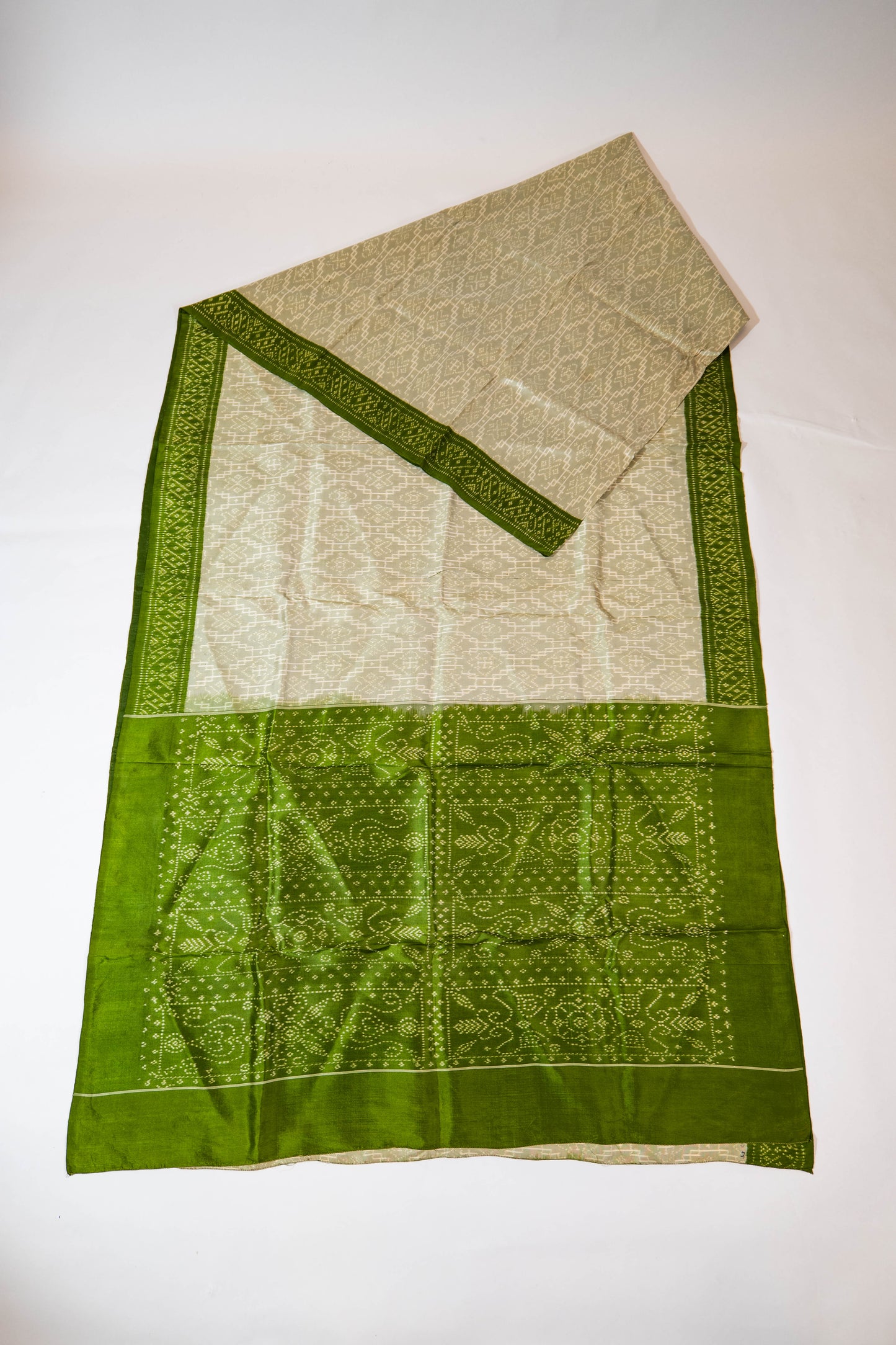Maulshree~ Pure Silk Single Ikkat Saree in Eggshell White & Sap Green – Handwoven Elegance
