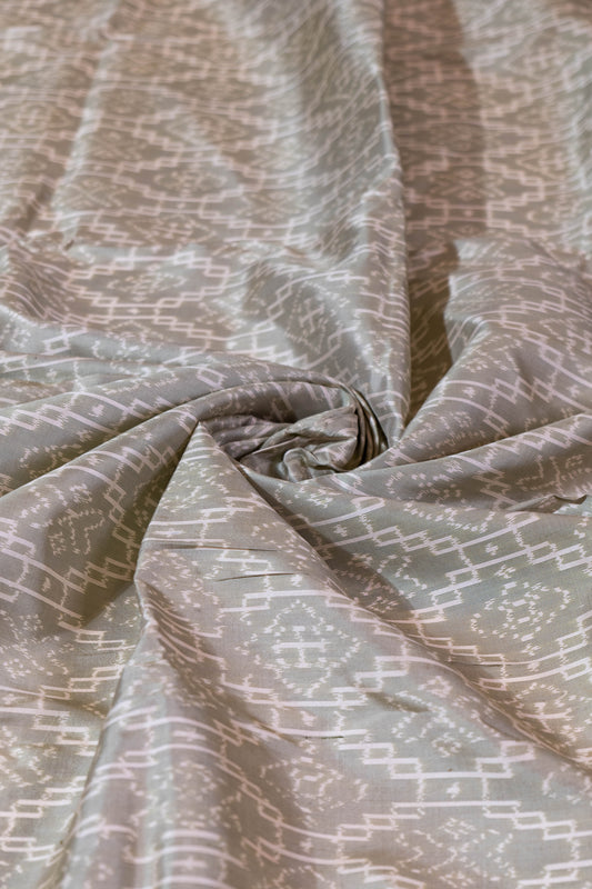 Maulshree~ Pure Silk Single Ikkat Saree in Eggshell White & Sap Green – Handwoven Elegance
