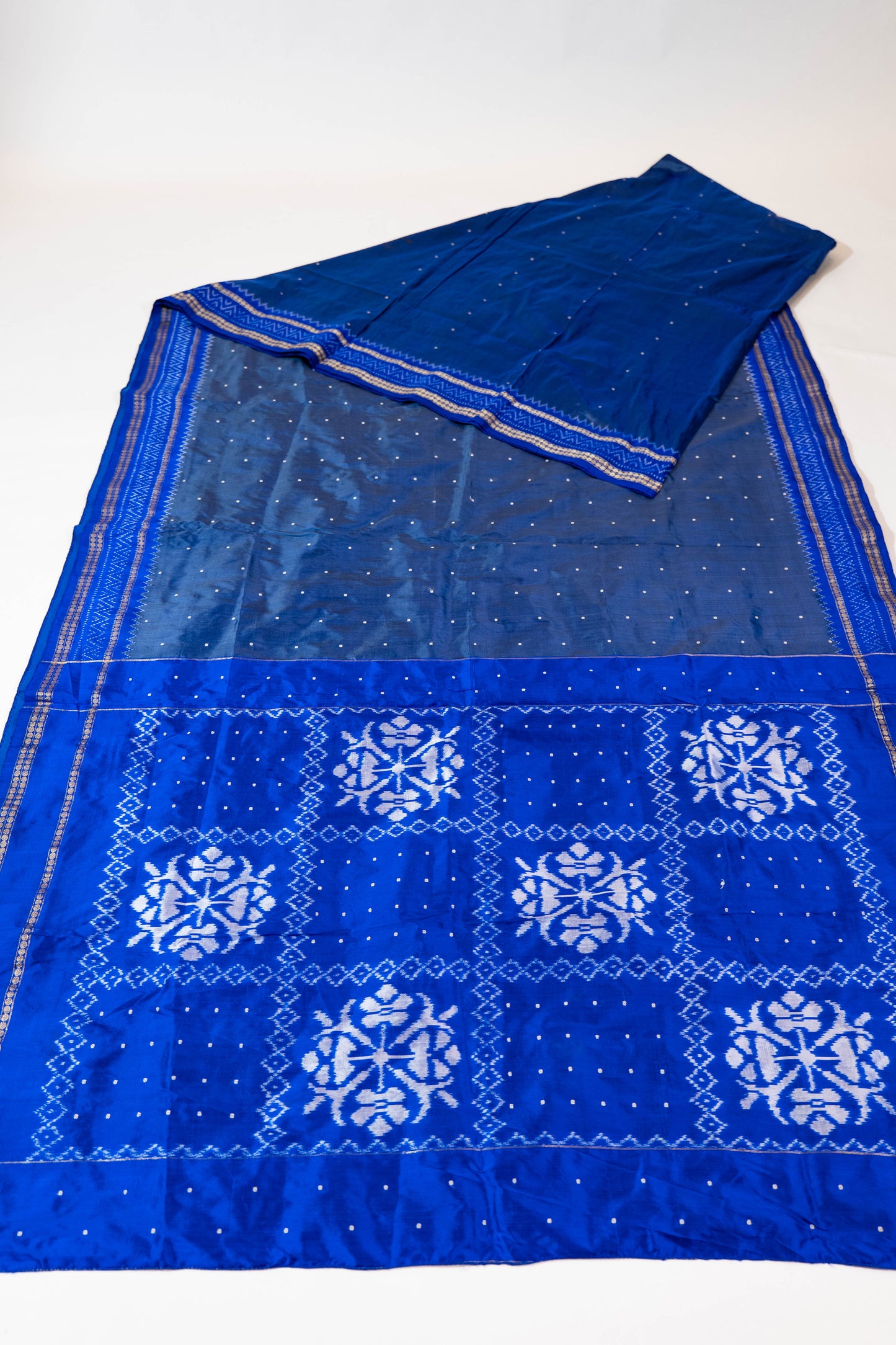 Nelkamal~ Pure Silk Single Ikkat Saree in Steel Grey with Ultramarine Blue – A Contemporary Classic
