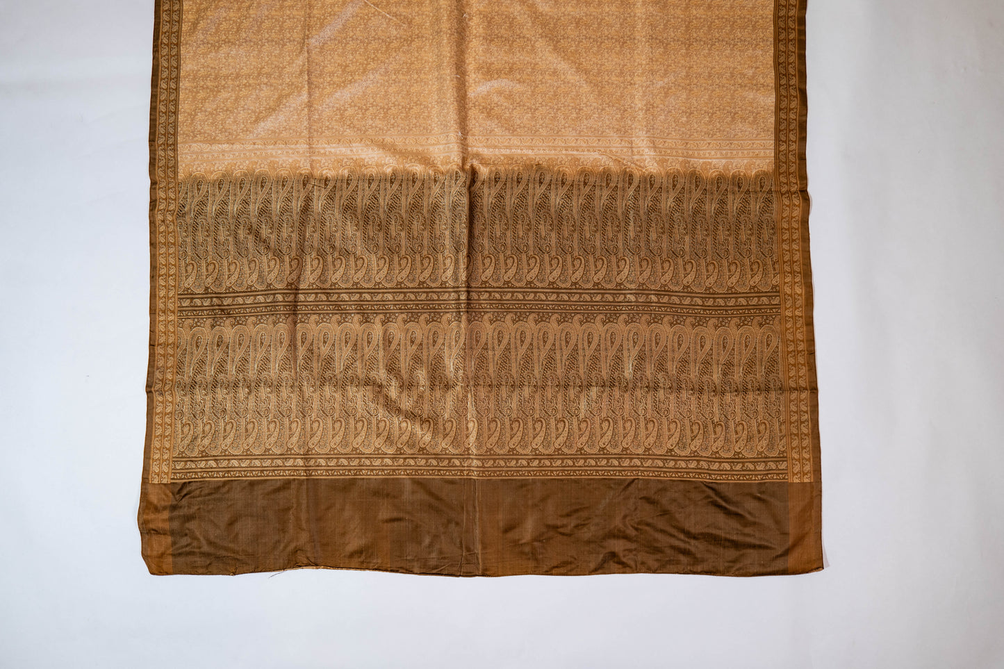 Kaamlata~ Pure Silk Himroo Saree in Cream – A Regal Weave from Aurangabad