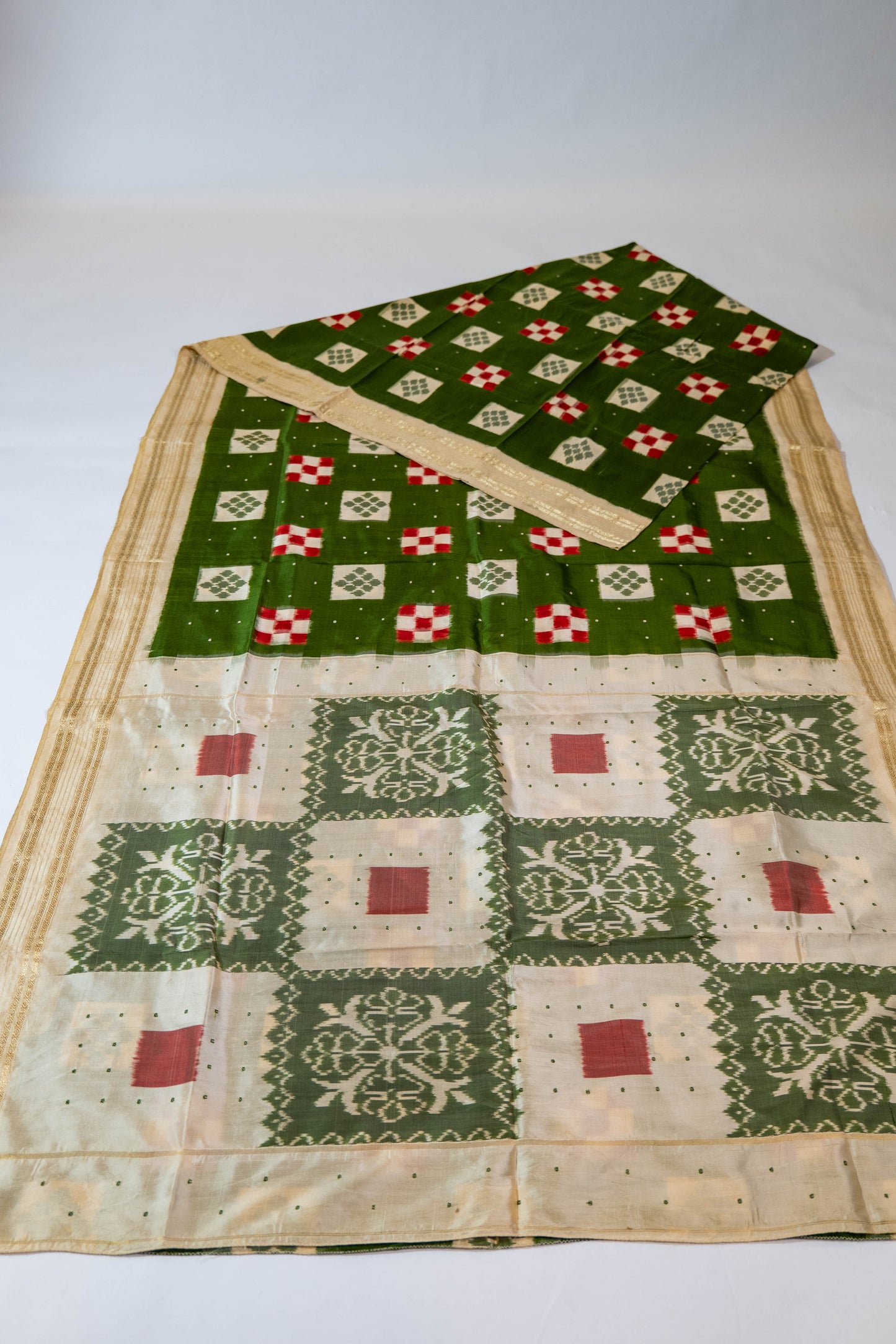 Naagdamini~ Pure Silk Double Ikkat Body & Single Ikkat Palla Saree – A Harmony of Craftsmanship