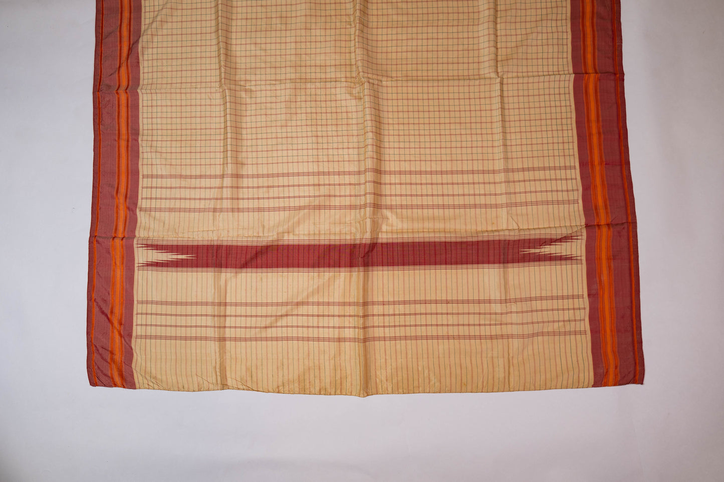 Kaamini~ Arani Silk Saree in Off-White with Maroon Checks & Thazampoo Palla – A South Indian Classic