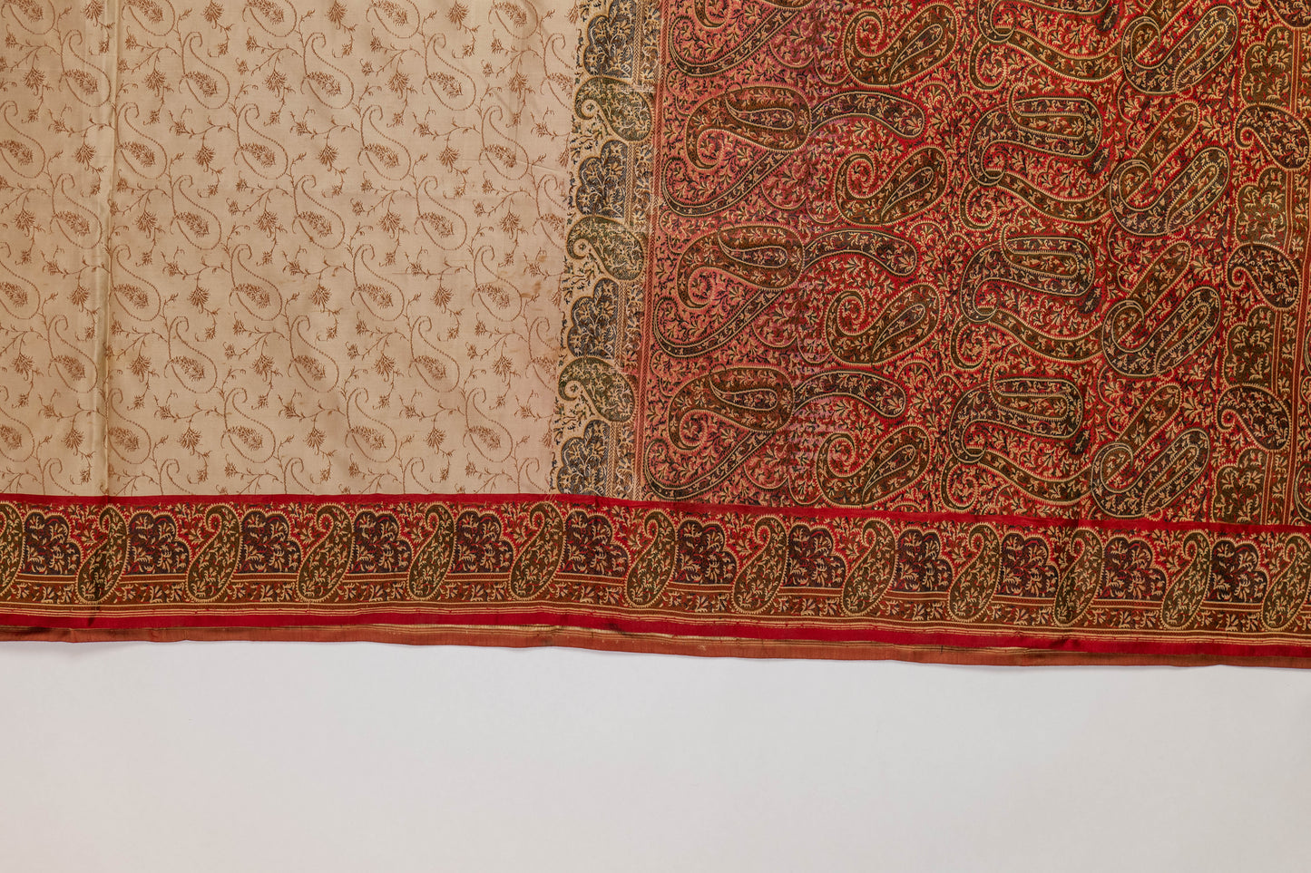 Mayur~ Valkalam Off White Maroon Pure Silk Saree