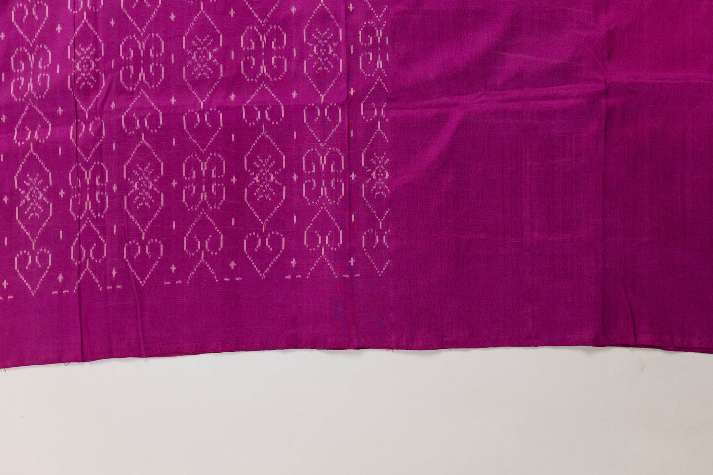 Chanda~ Magenta Pink & White Single Ikkat Pure Silk Saree