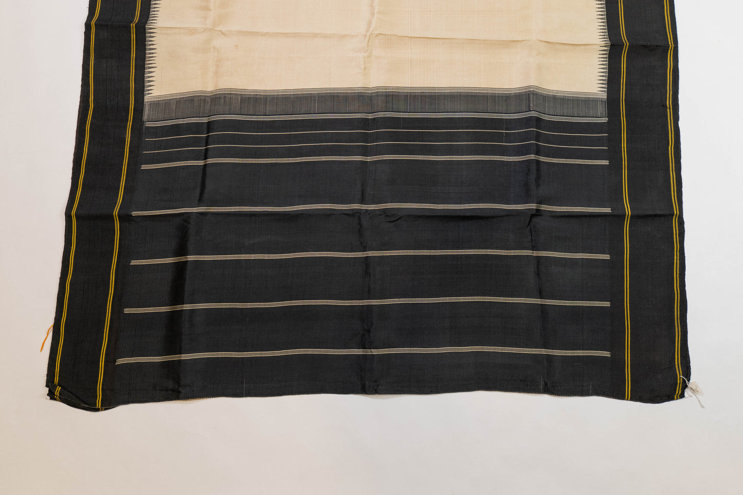 Alka~ Vintage Black & White Kanjivaram Pure Silk Saree