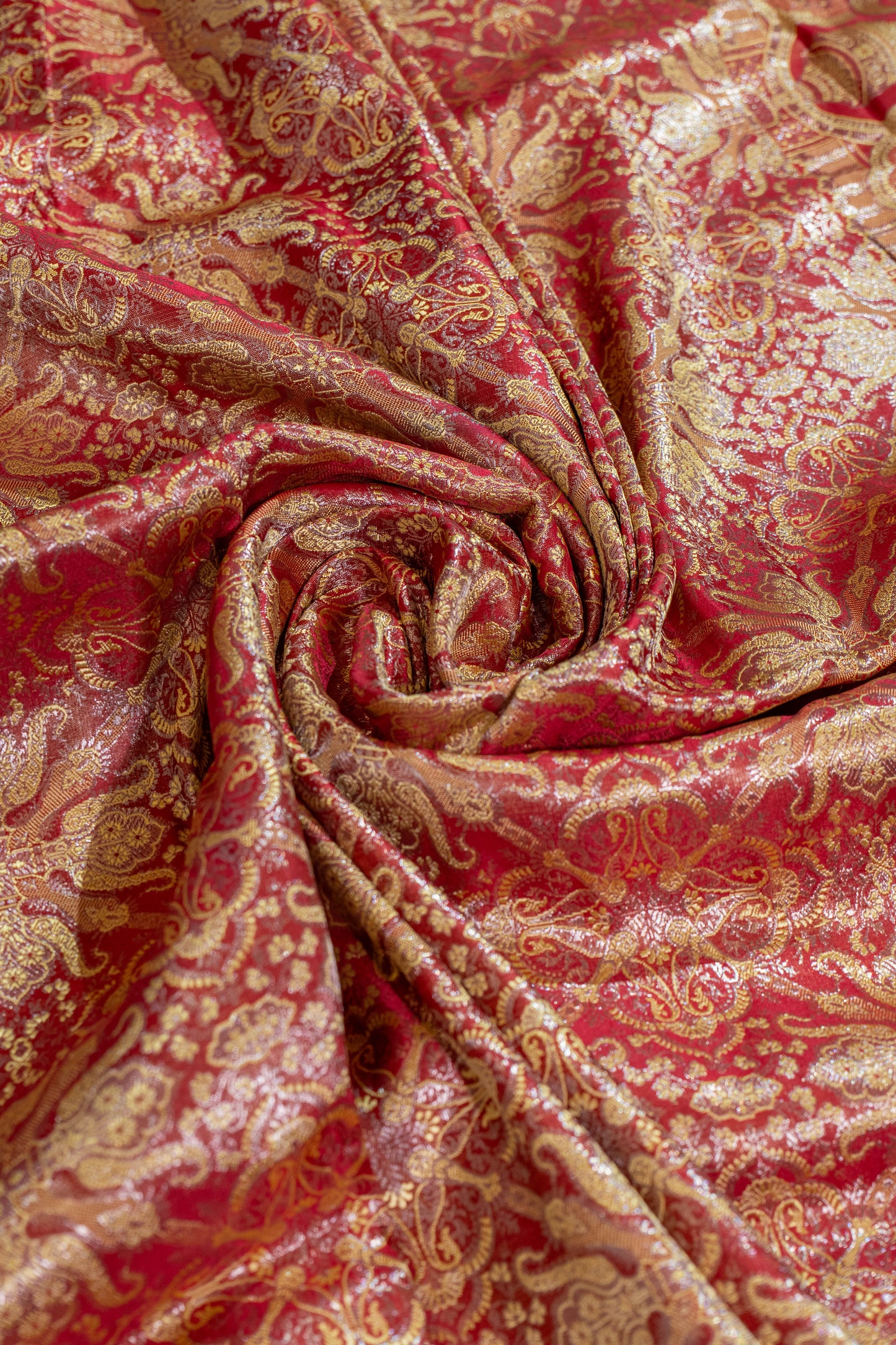 Chakri~Reddish Golden Tanchoi Banarsee Saree