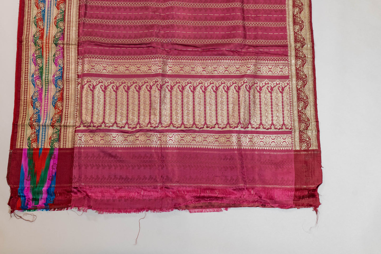 Avyayah~Banarsee Saree with Rangkat Border