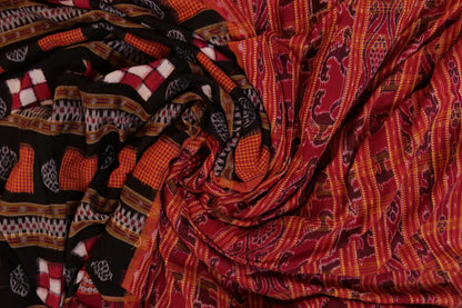 Riddhi~Cotton Pasapalli Red Black & white