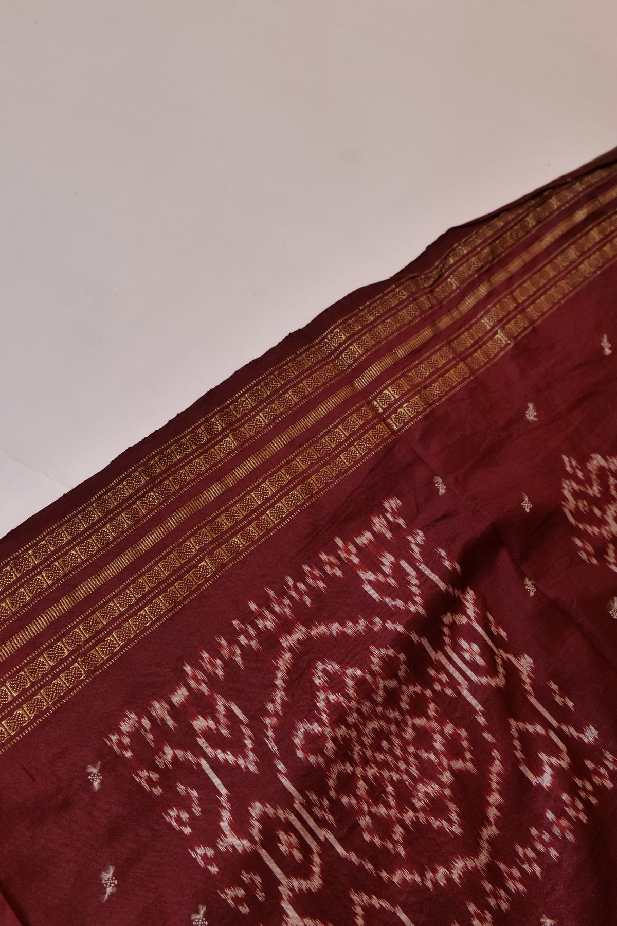Yashasvi~Odissa Weave Green Maroon White