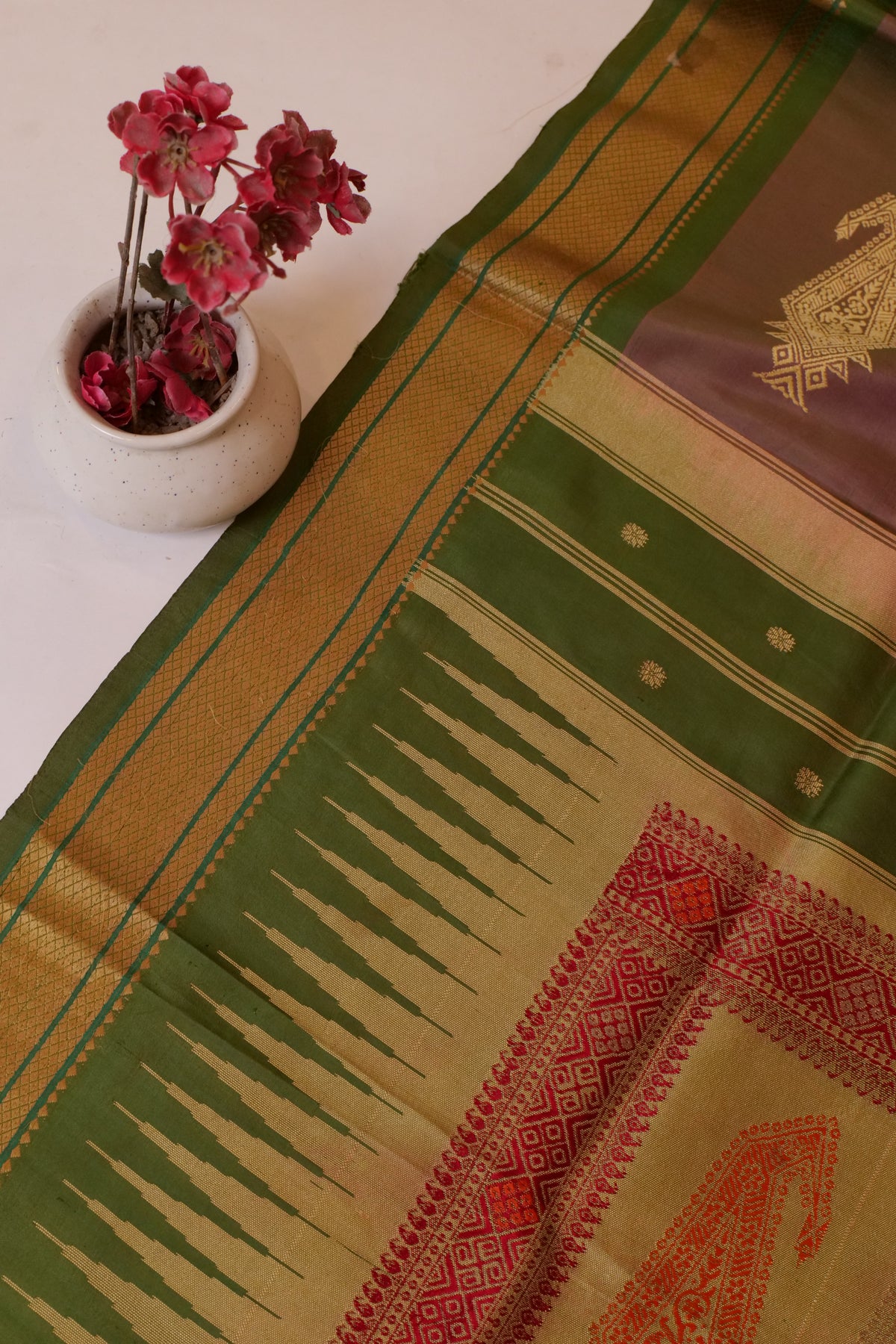Pratishtha ~Armoor Saree Resham